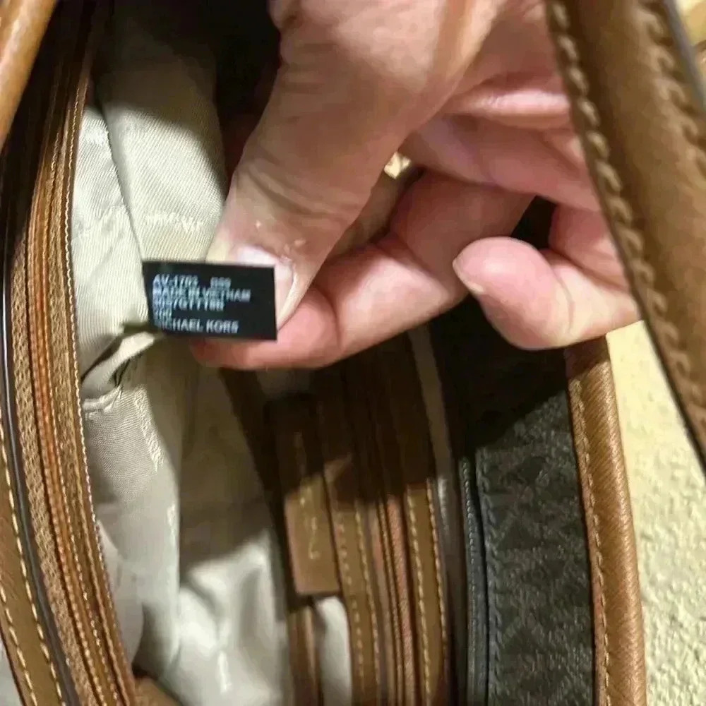 Michael Kors Logo tote bag - Picture 8 of 12